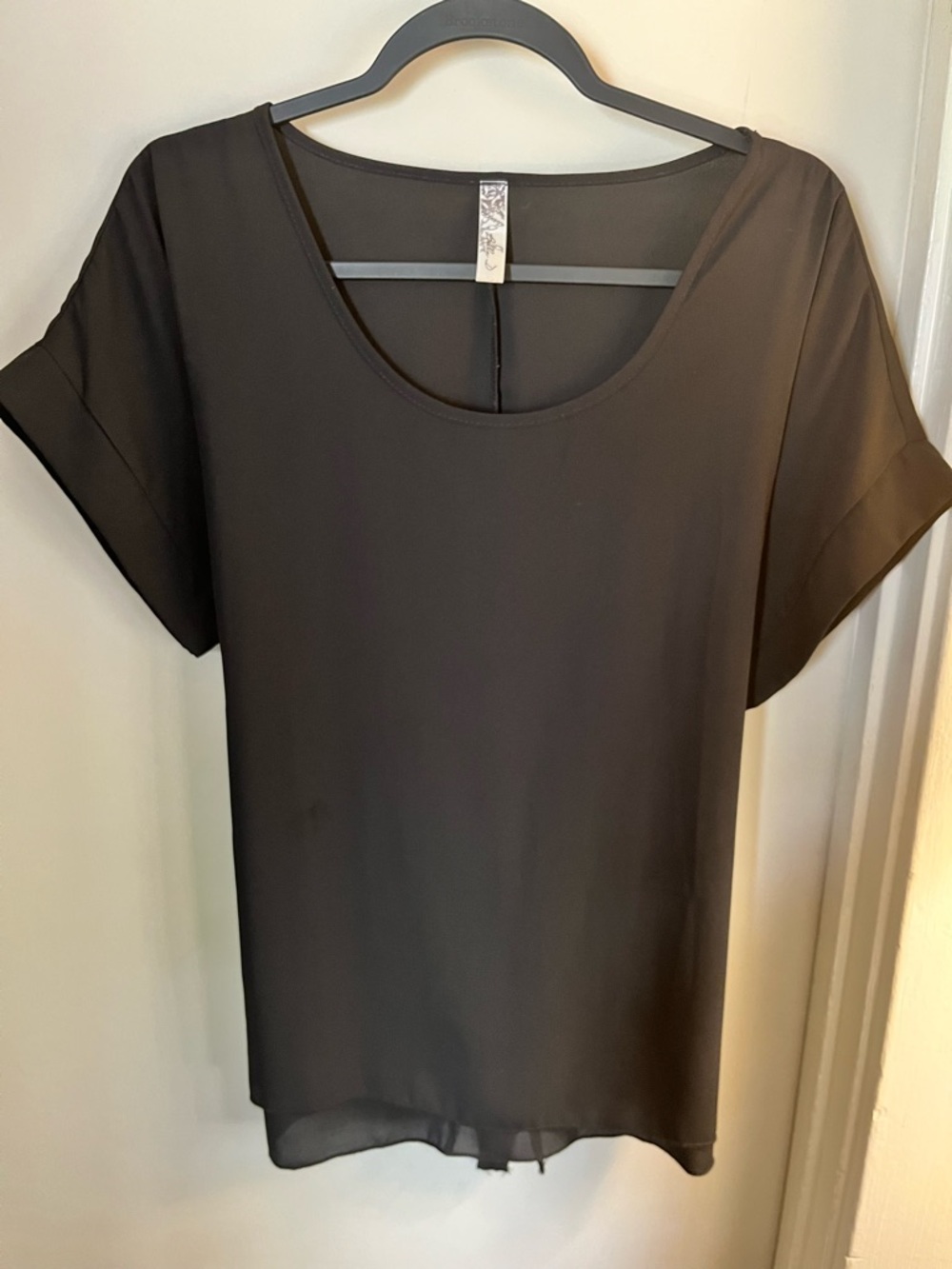Bella D Black Short Sleeve Scoop Neck Sash Tie Blouse Size Medium NWOT